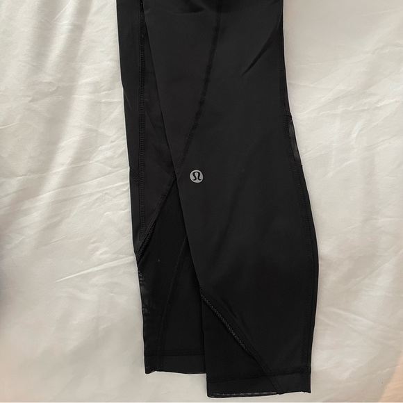 lululemon High-Rise Legging 21” - Picture 5 of 10